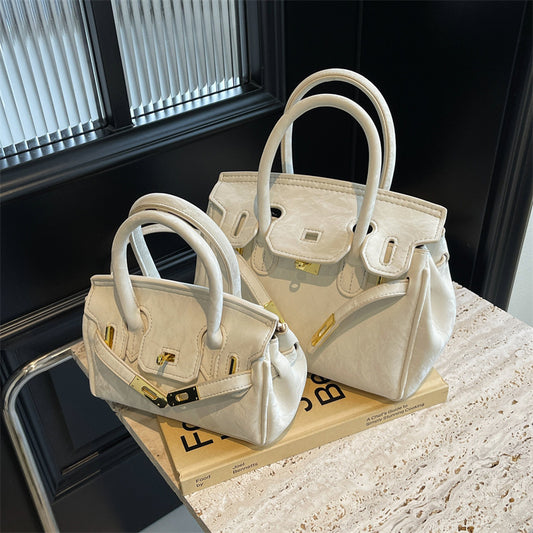 Retro Fashion Portable Large Capacity Bag Women