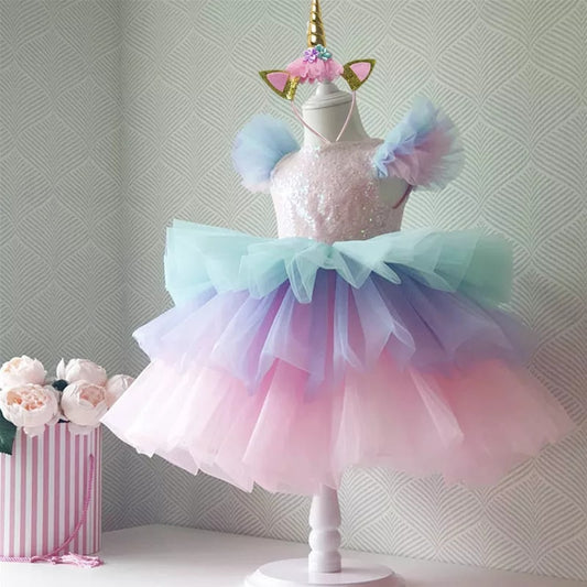 Mädchen-Regenbogen-Einhorn-Prinzessin-Kleid-Kuchen