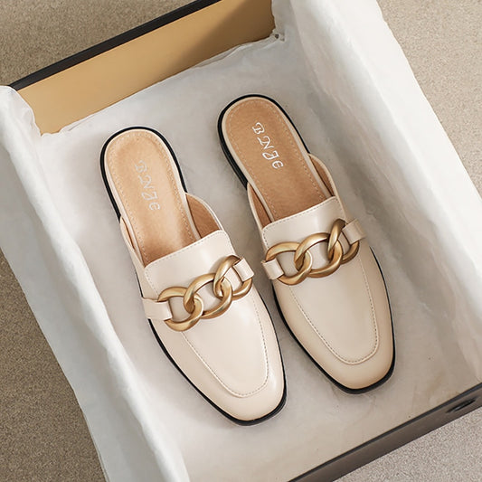 Vrouw muilezels modevormgeving platte vierkante teen