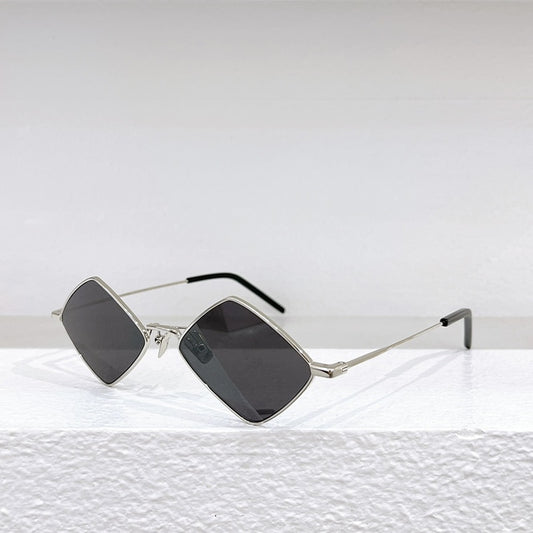 2023 New Trending Fashion Women's Sunglasses Elegant Designer