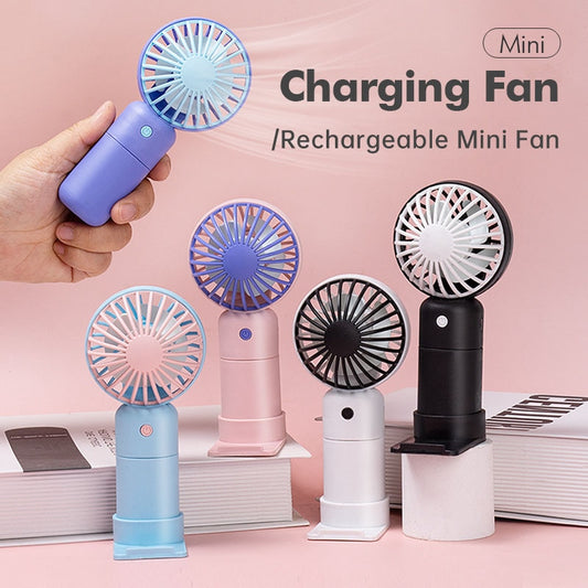 Mini draagbare ventilator met basis High Wind 3 versnellingen in de hand